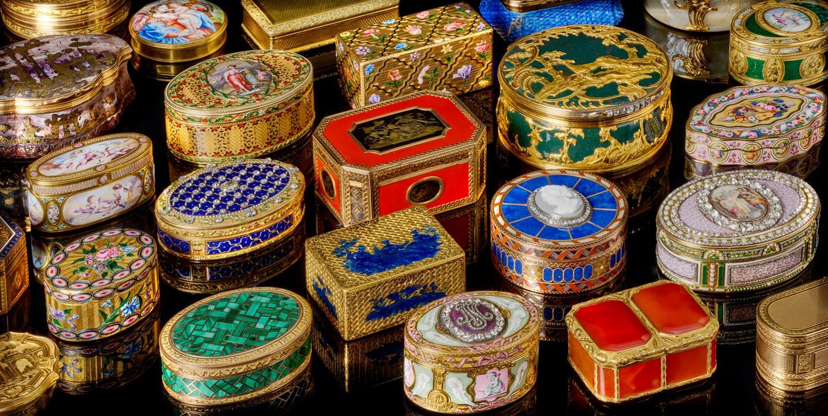 Luxury auction