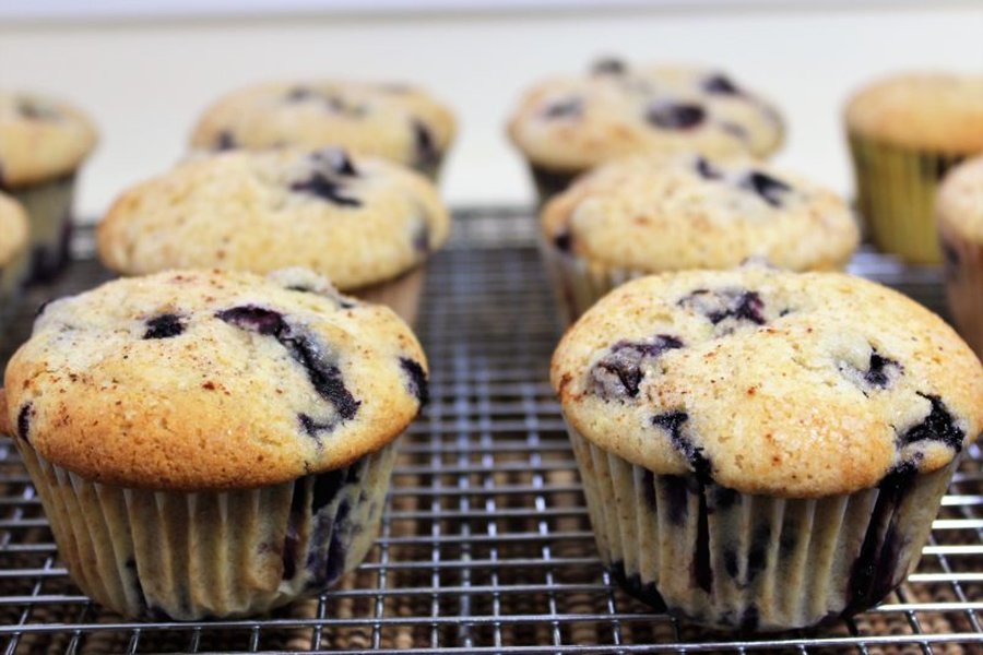muffin-vs-scone-differences-zv0af013