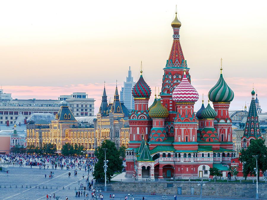 Russian cultural symbols and typical urban scenery