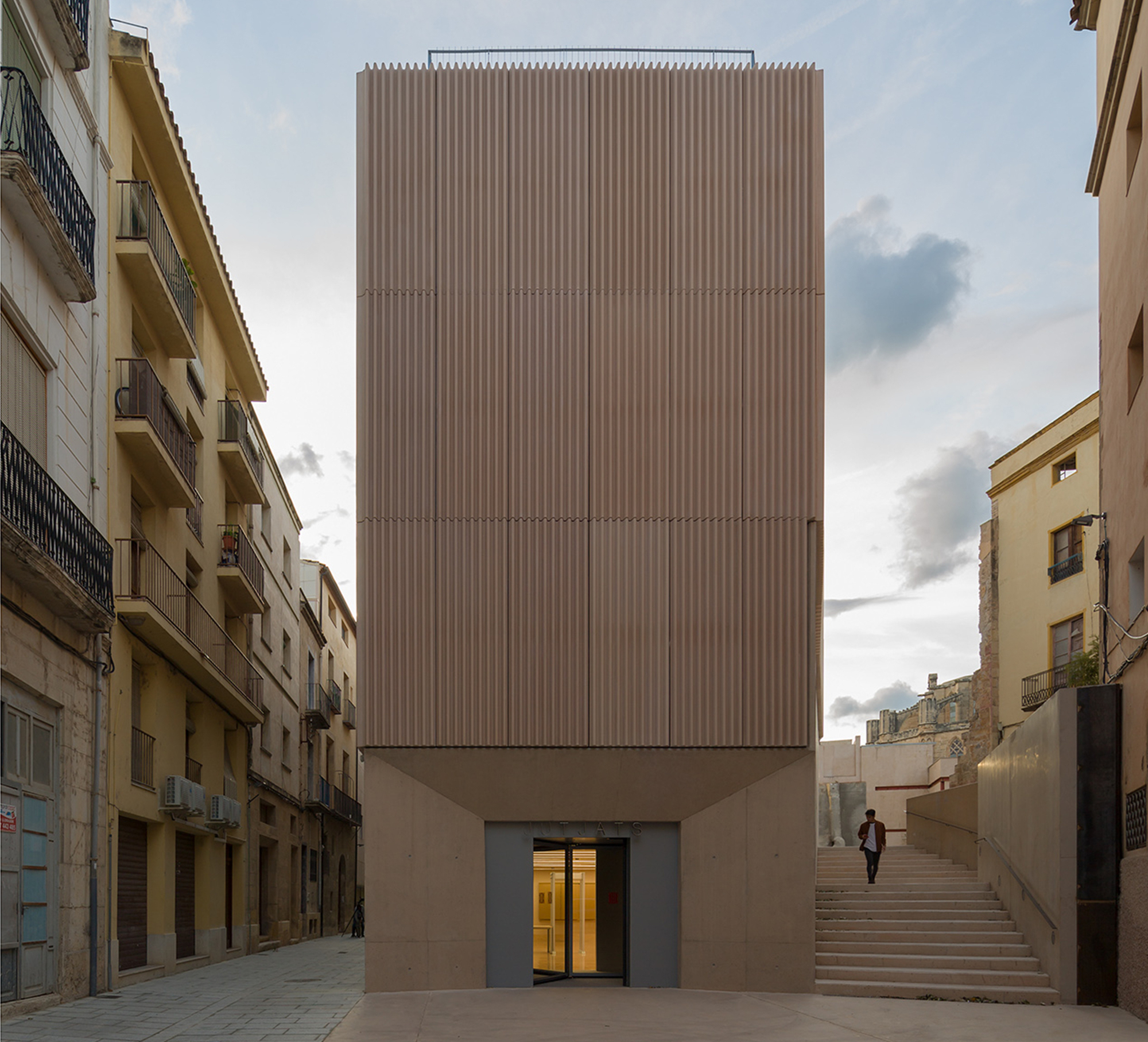 spanish legal buildings and courthouses