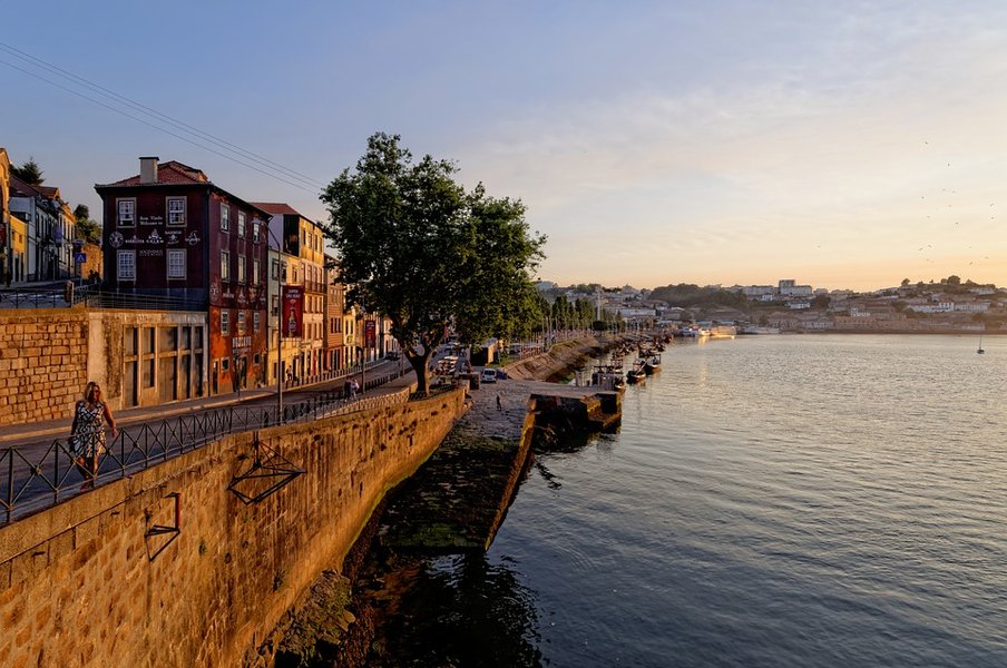 oporto-accessibility-limited-mobility-5fvrya5t