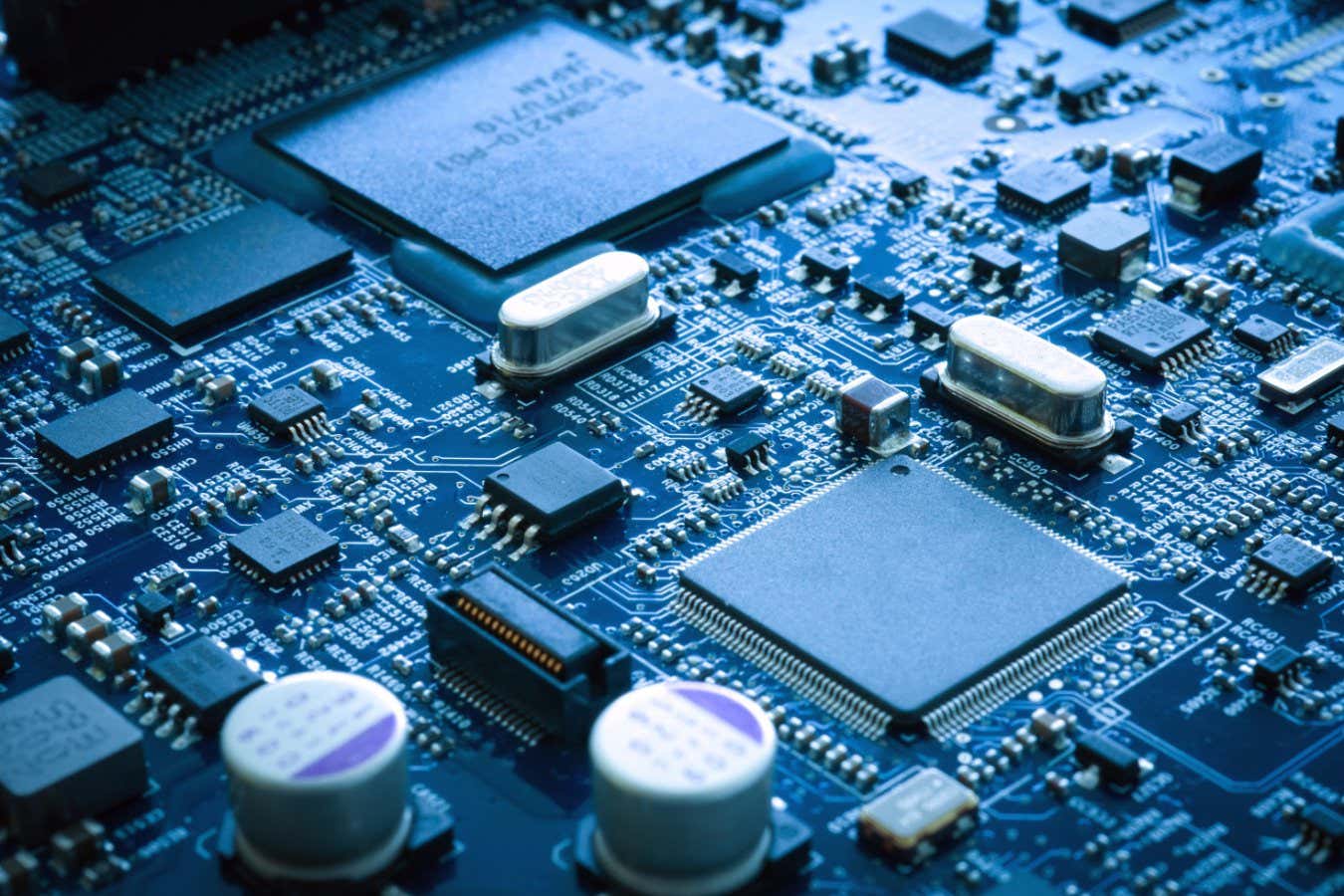 hardware circuits electronic chips