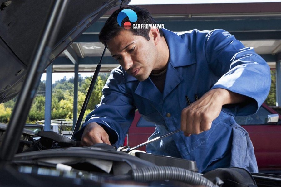 A visual representation of an engine experiencing rough or fluctuating idle.