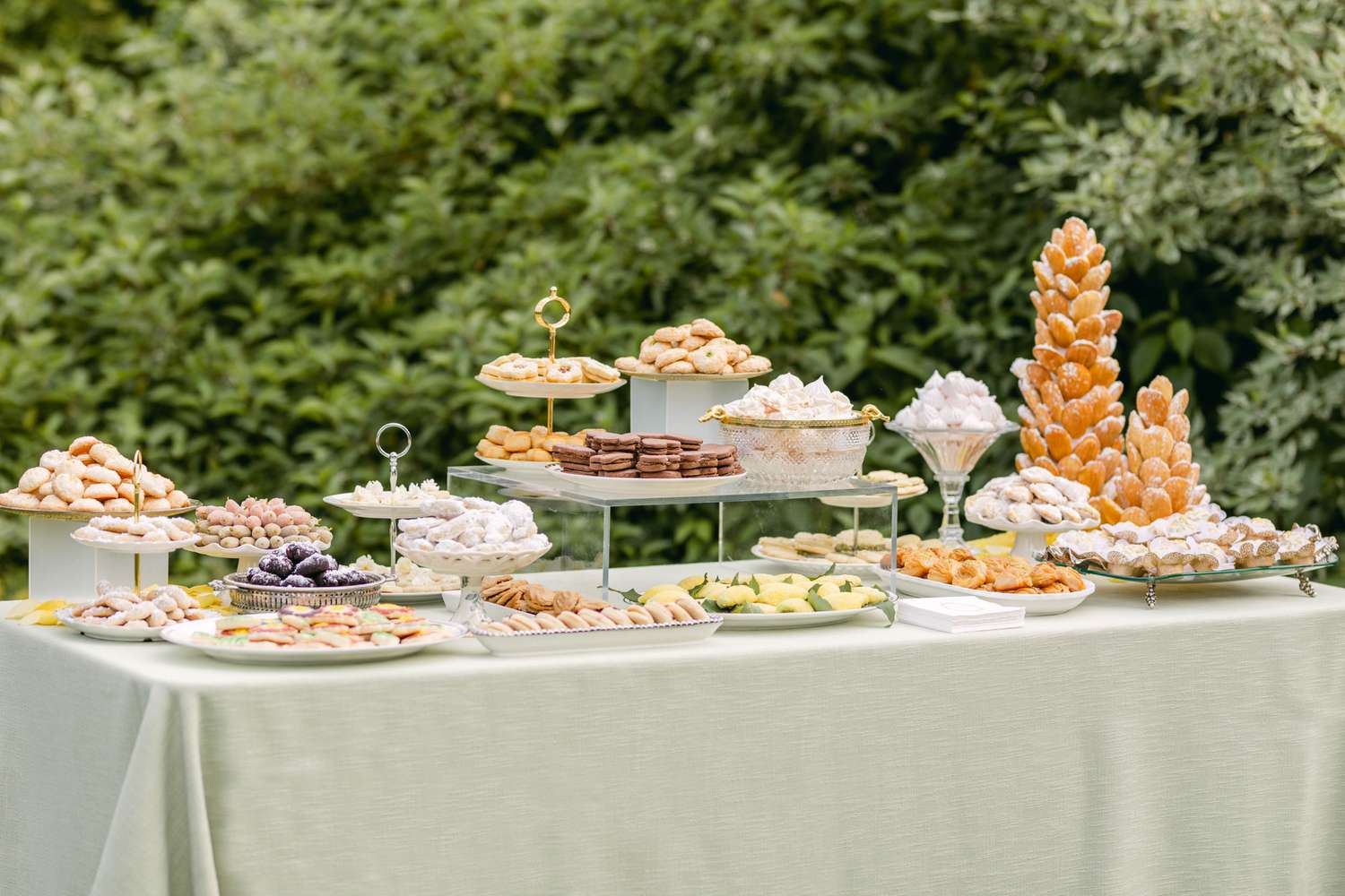 culinary table with fruit and pastry