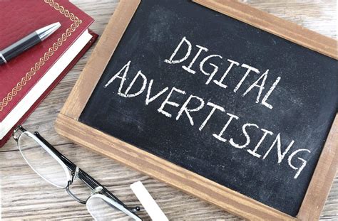digital advertising team work
