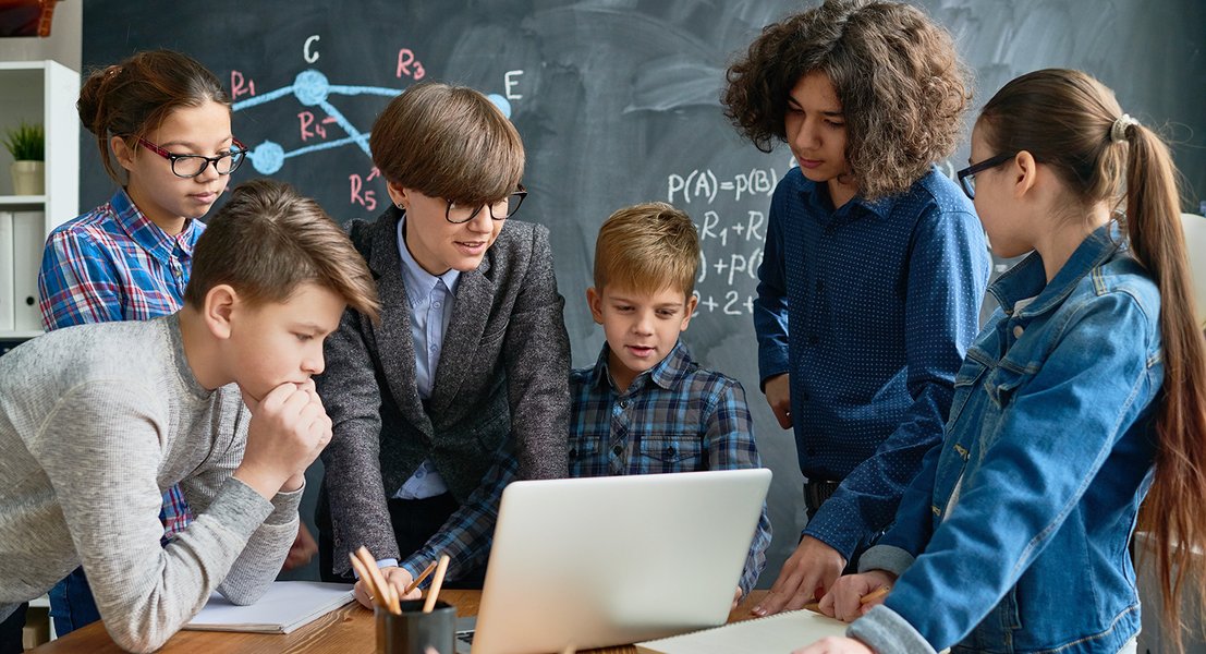 personalized-history-learning-relevance-methods-dchxtkgm