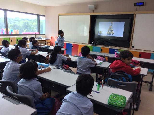 education digital classroom traditional school