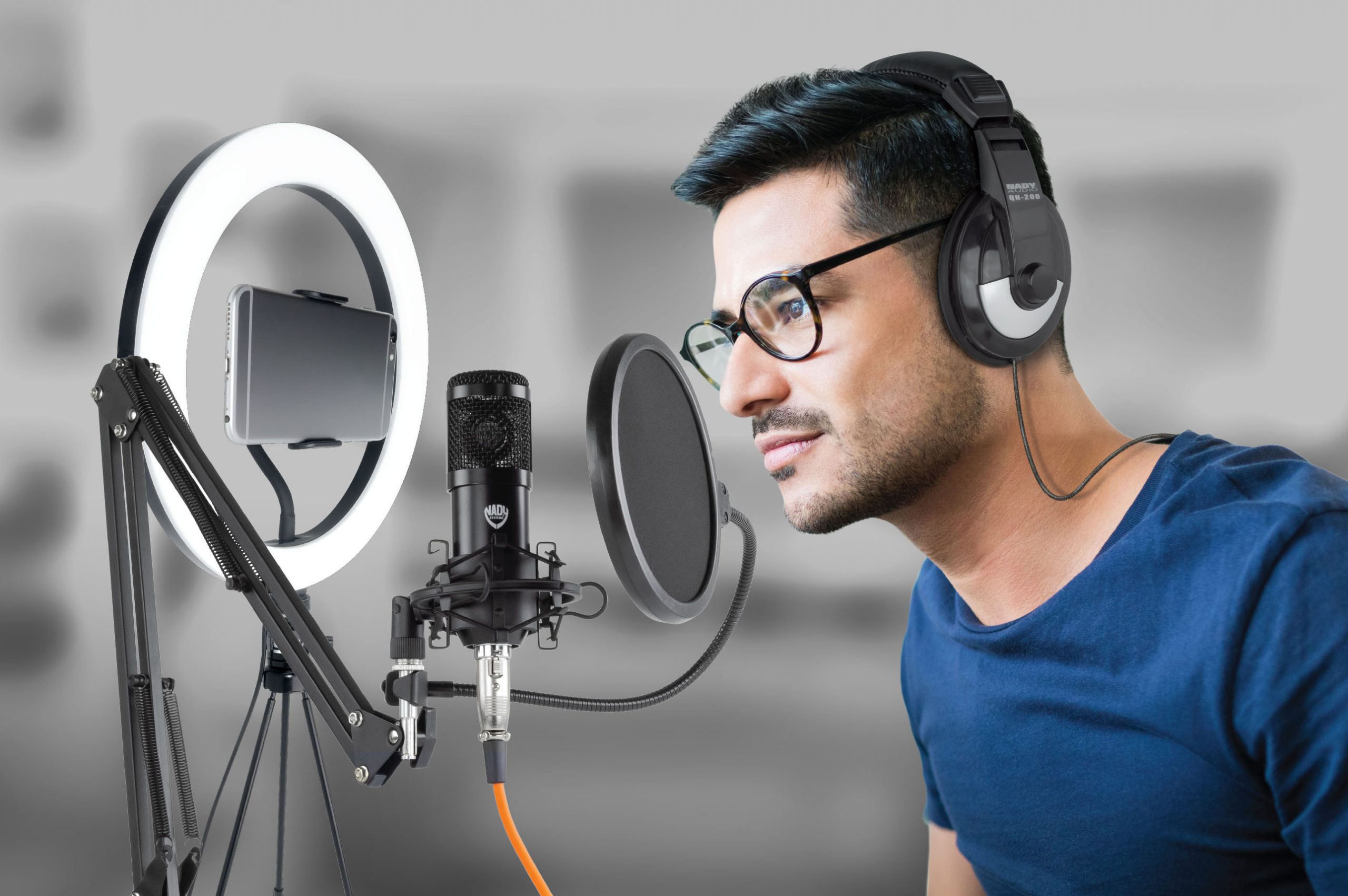 podcast microphone studio lighting