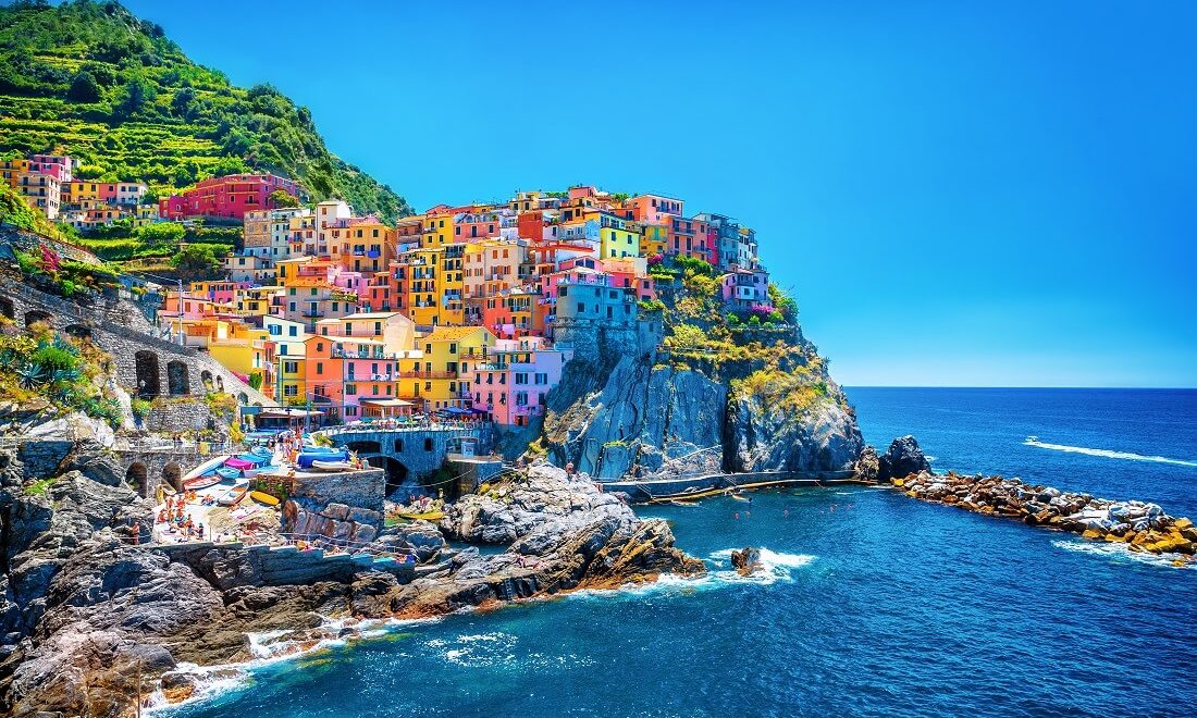 cinque terre seaside village