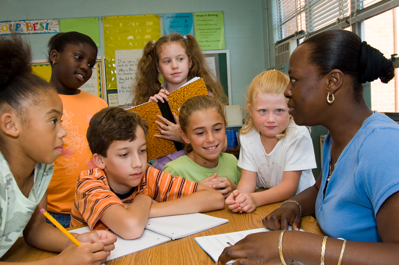students collaborating in classroom