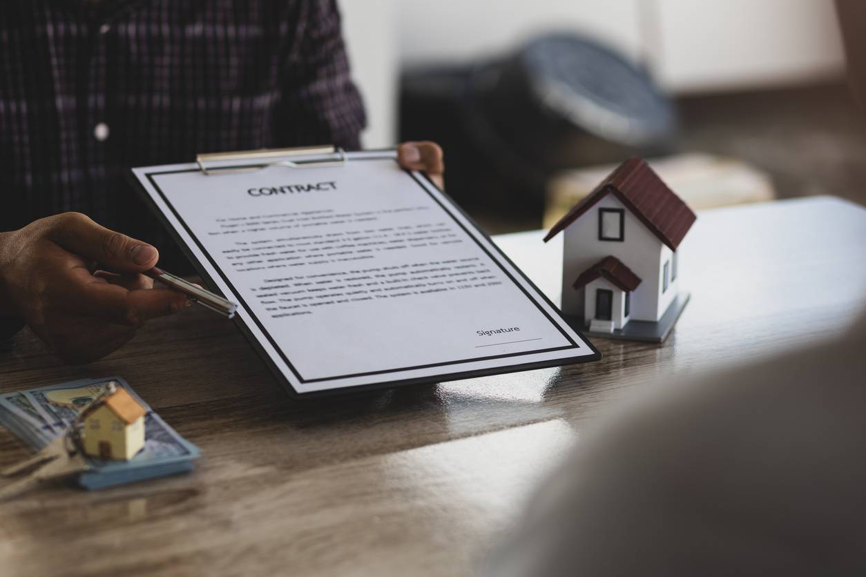 legal documents and property signing
