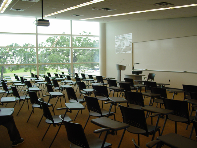 campus scenery and classroom equipment