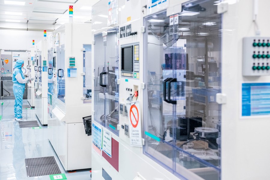 silicon wafer factory