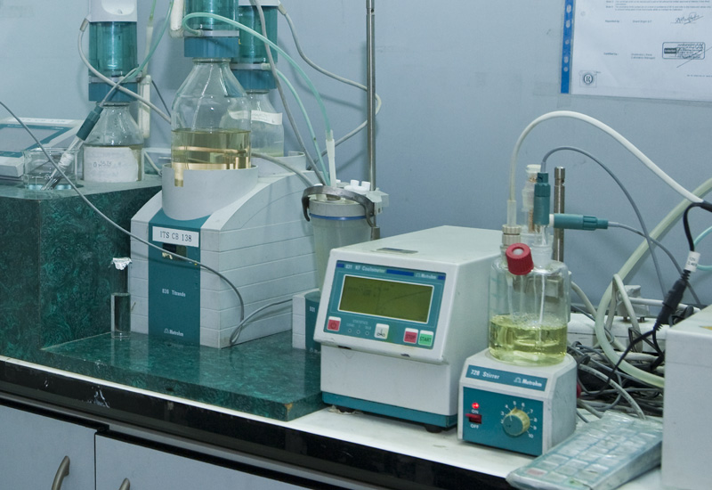 refinery industrial equipment and laboratory tests