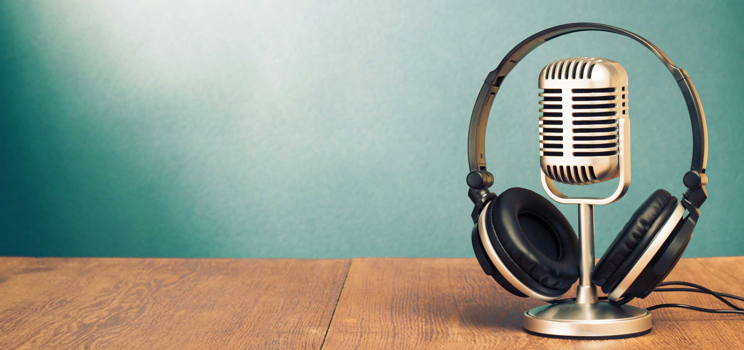 podcast microphone networking