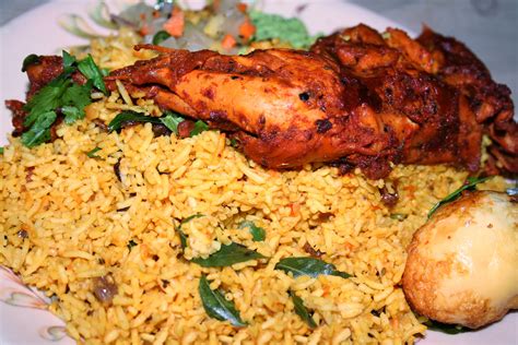chicken biryani plated
