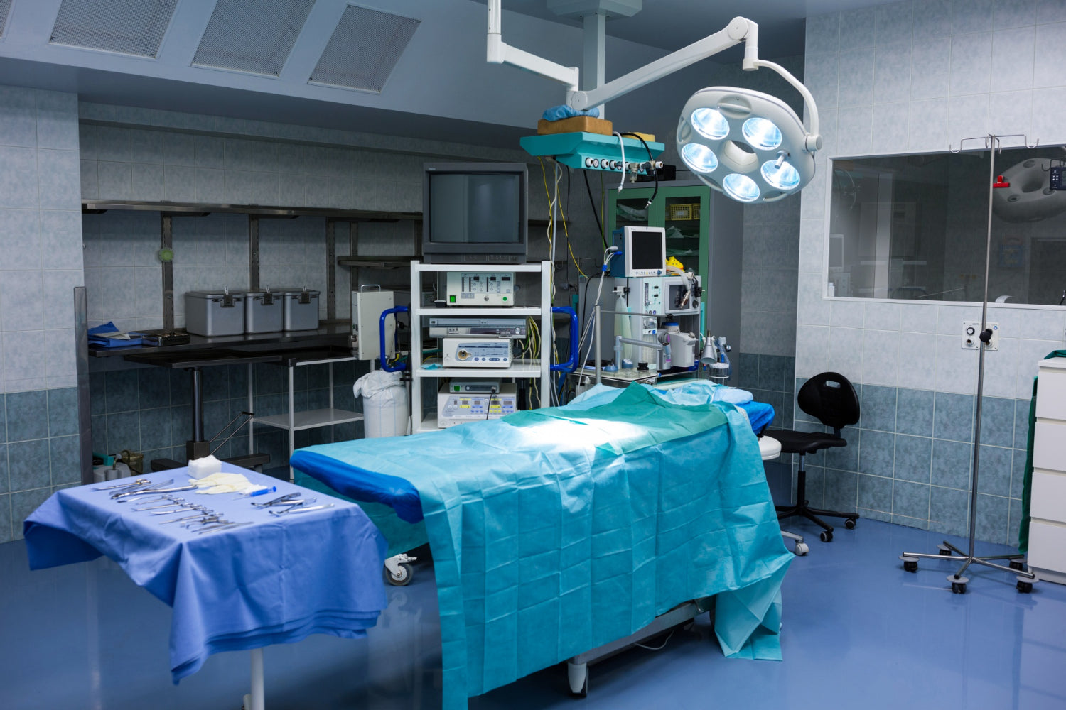 modern operating room surgical tools