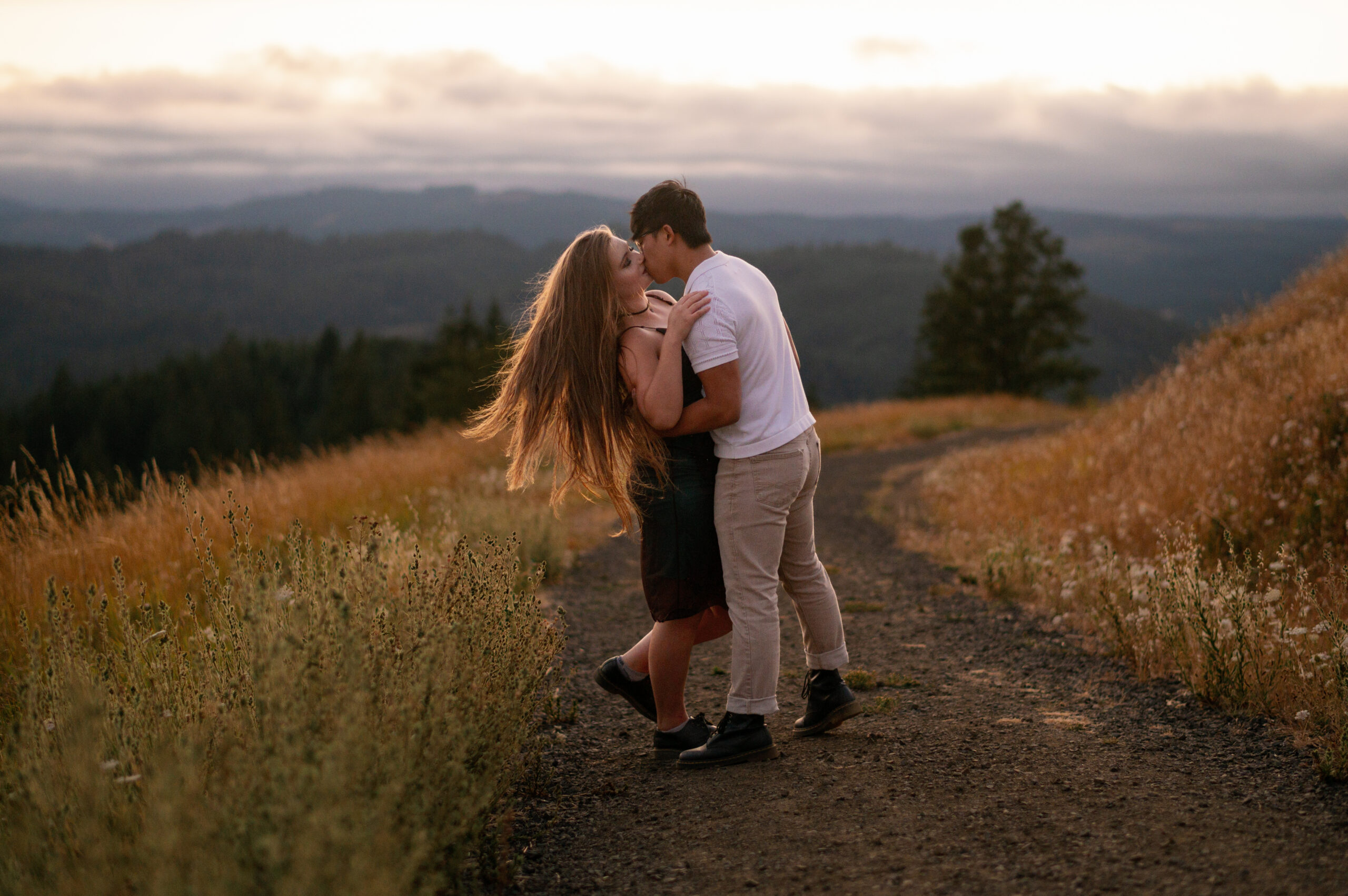 romantic couples natural scenery