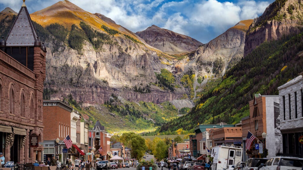 scenic route, historic towns, hotel exterior