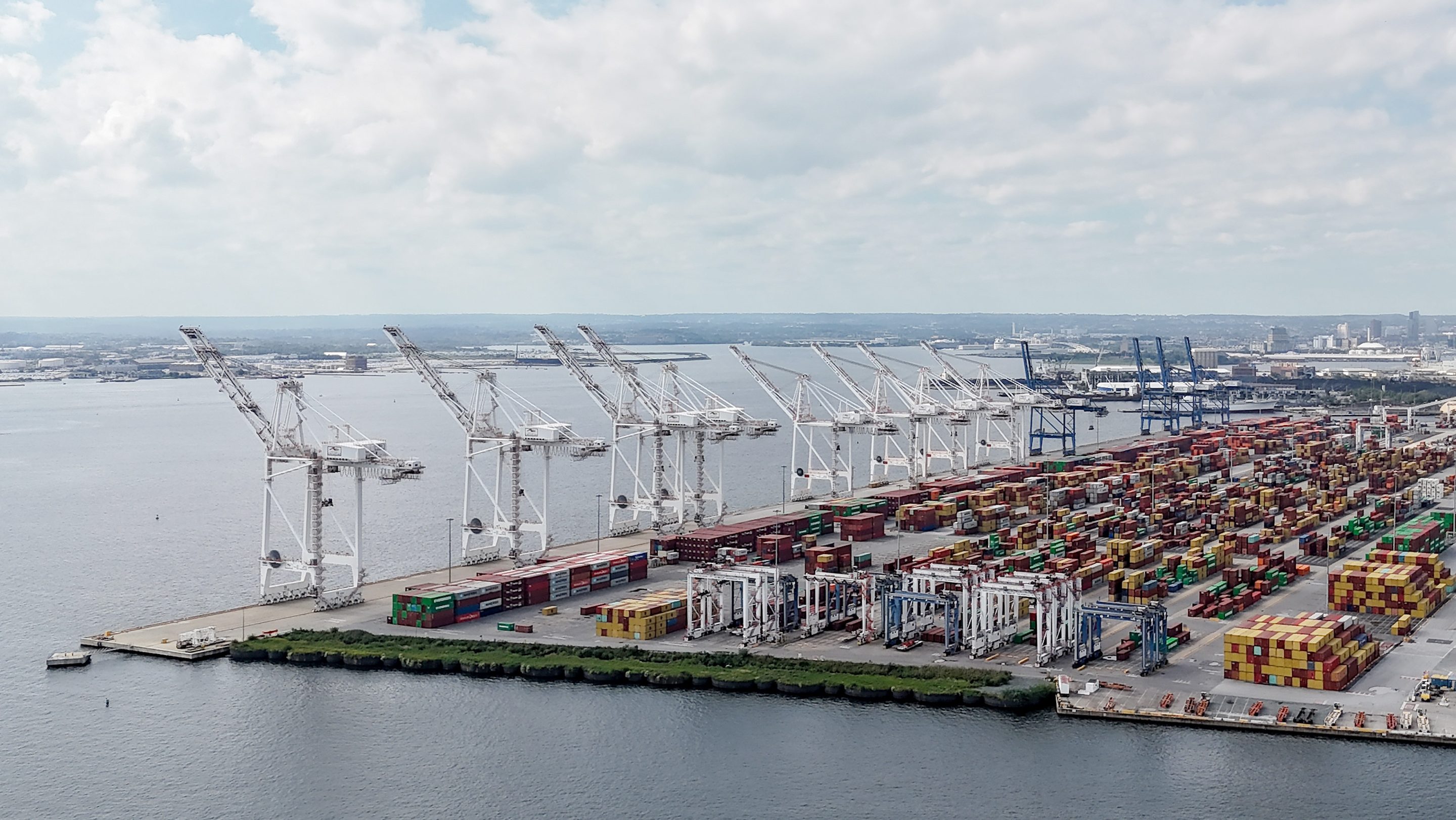 industrial machinery export docks