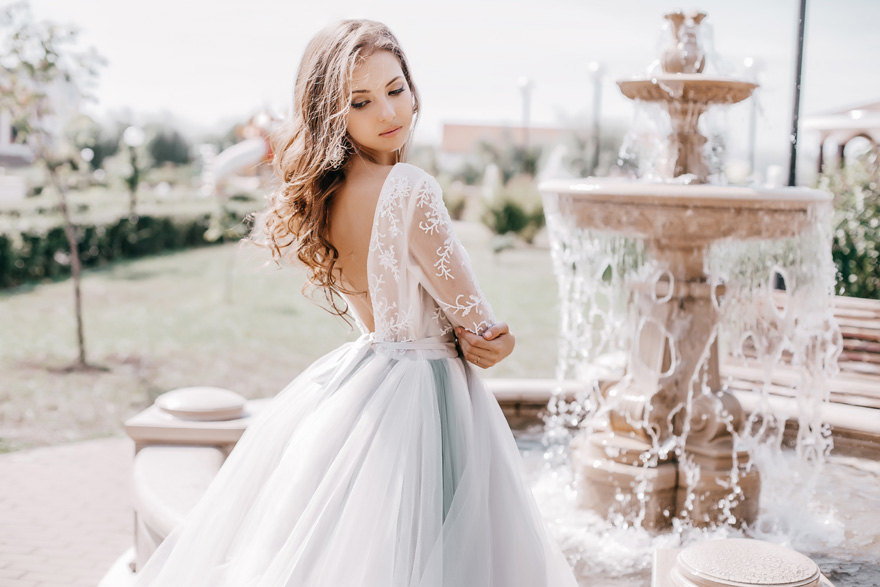 vintage lace, elegant dress, modern fashion details