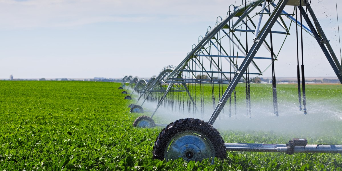 agricultural fields modern farmers technology