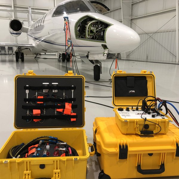 Avionics installation in an aircraft cockpit