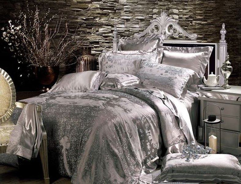traditional silk bedding