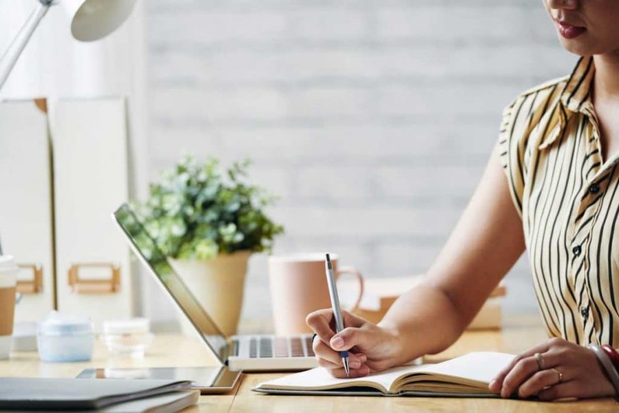 Businesswoman planning work schedule