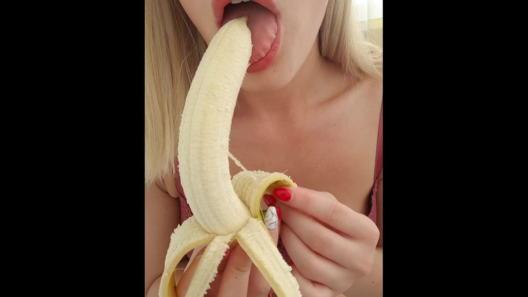 Blowjob Banana Play