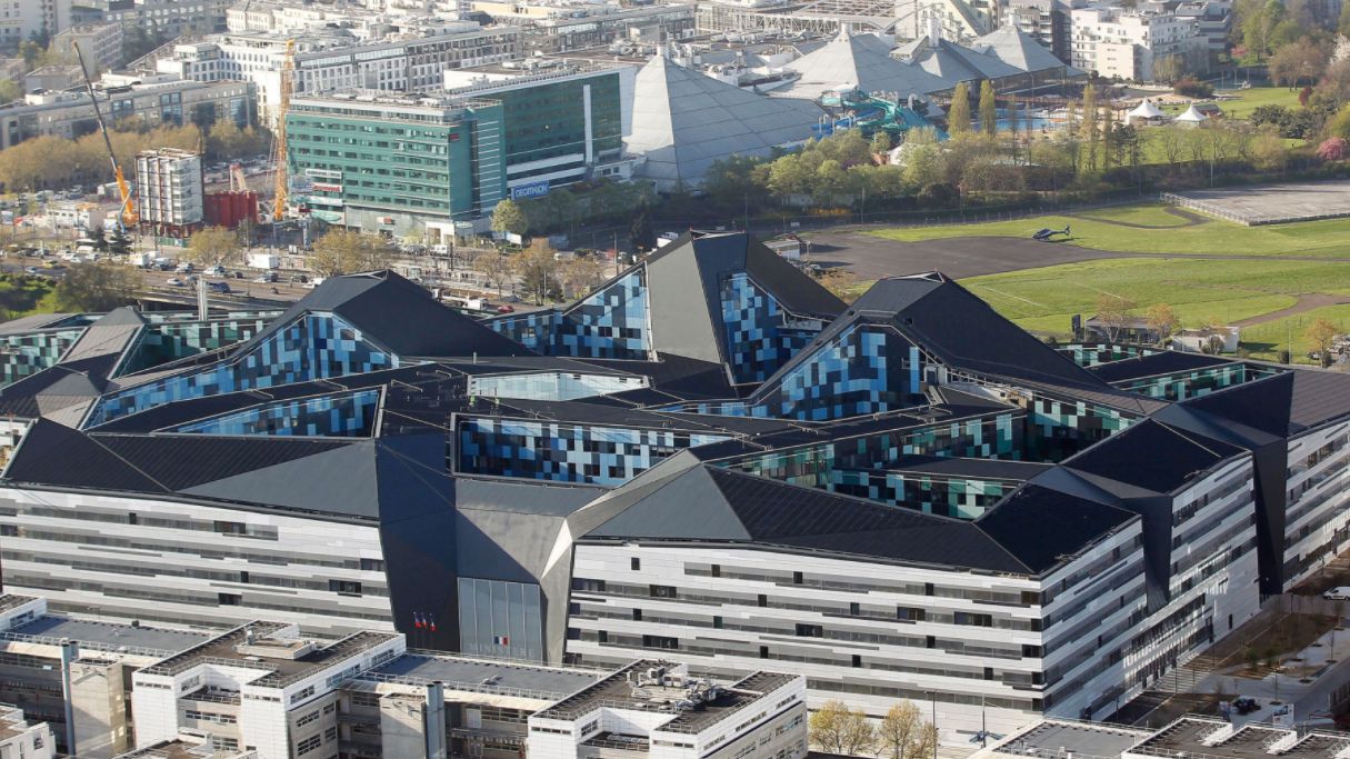 urban governmental building cityscape