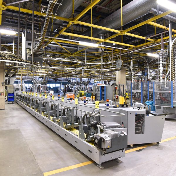 smart-print-factory-automation-ai-iot-7g61xya3