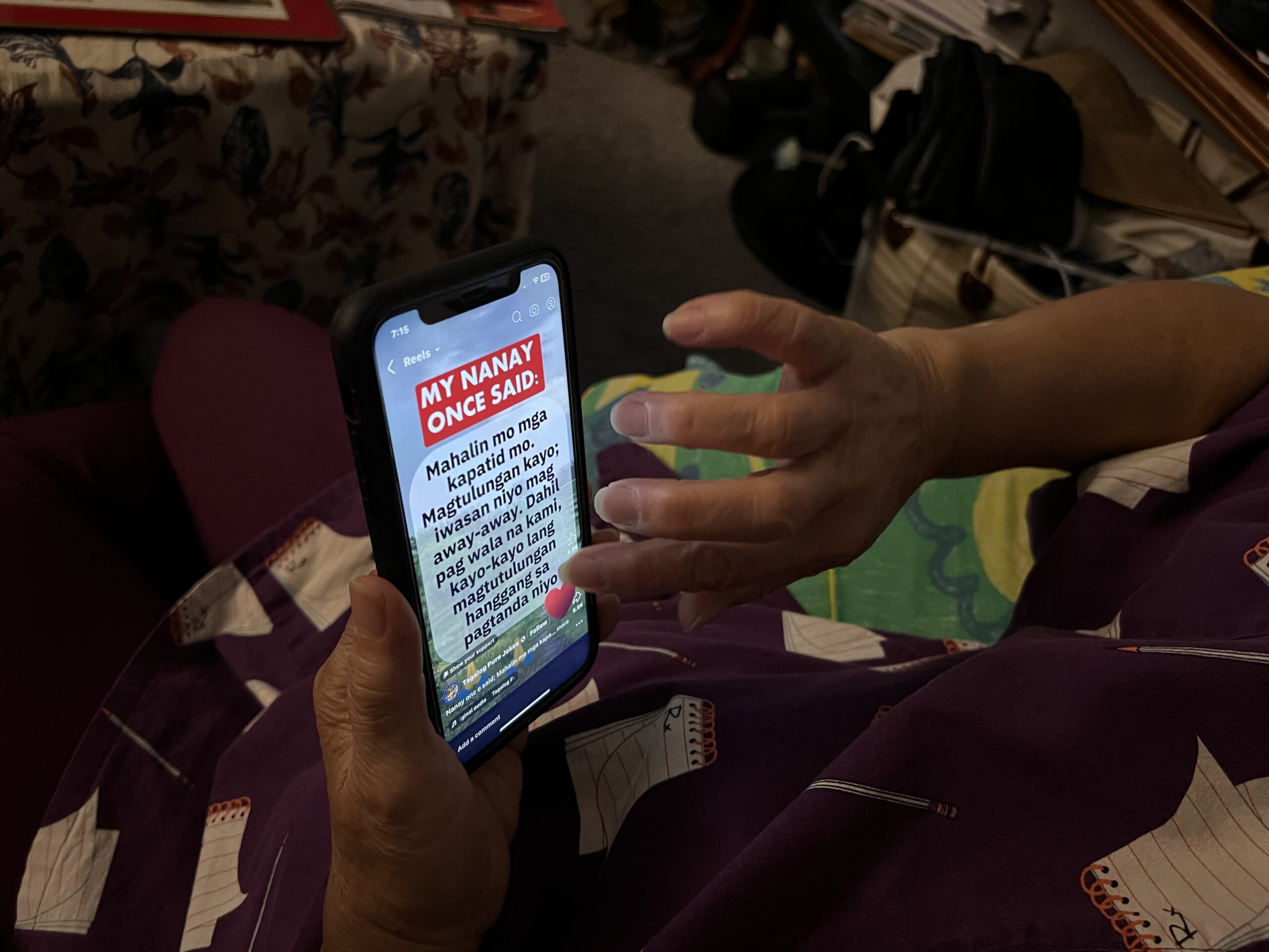learners using smartphones in campus setting