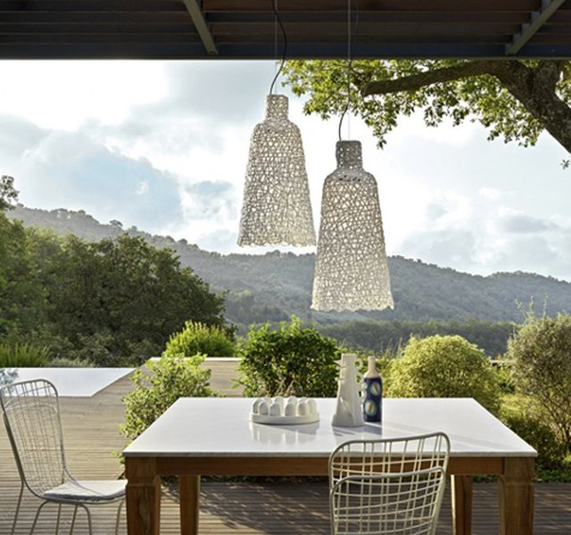 Outdoor Flechtlampe Random aus Korbmaterial