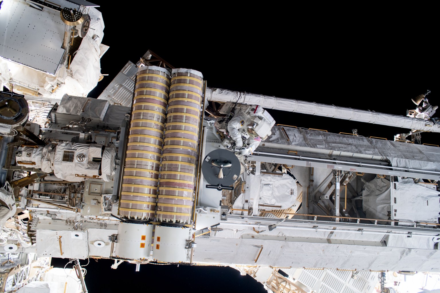 physical engineering structures and space equipment