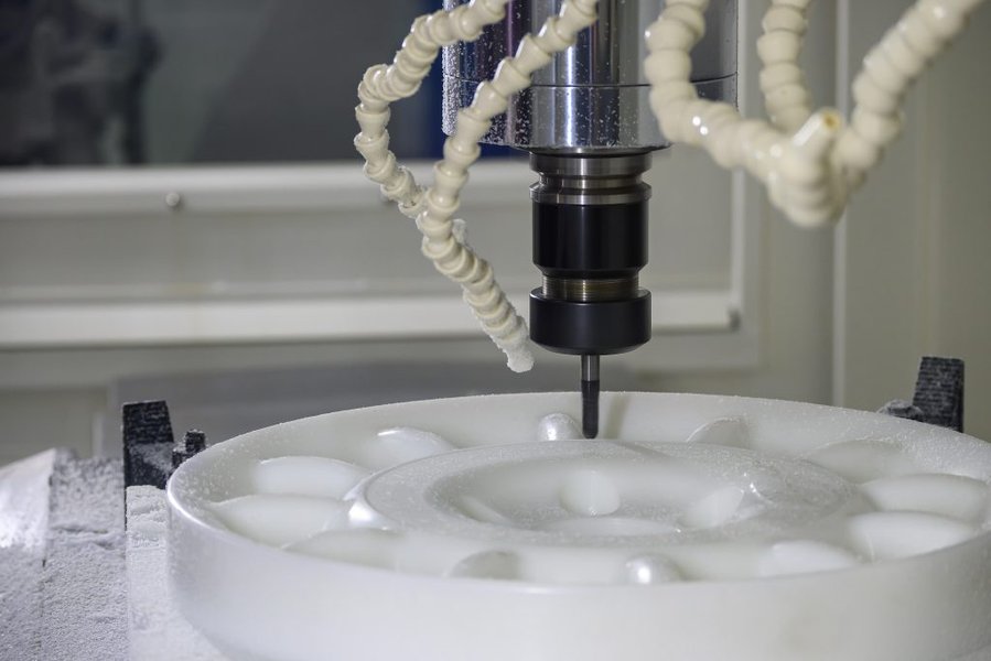 CNC machining of a technical ceramic component