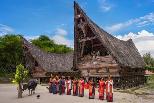 traditional indonesian bungalow