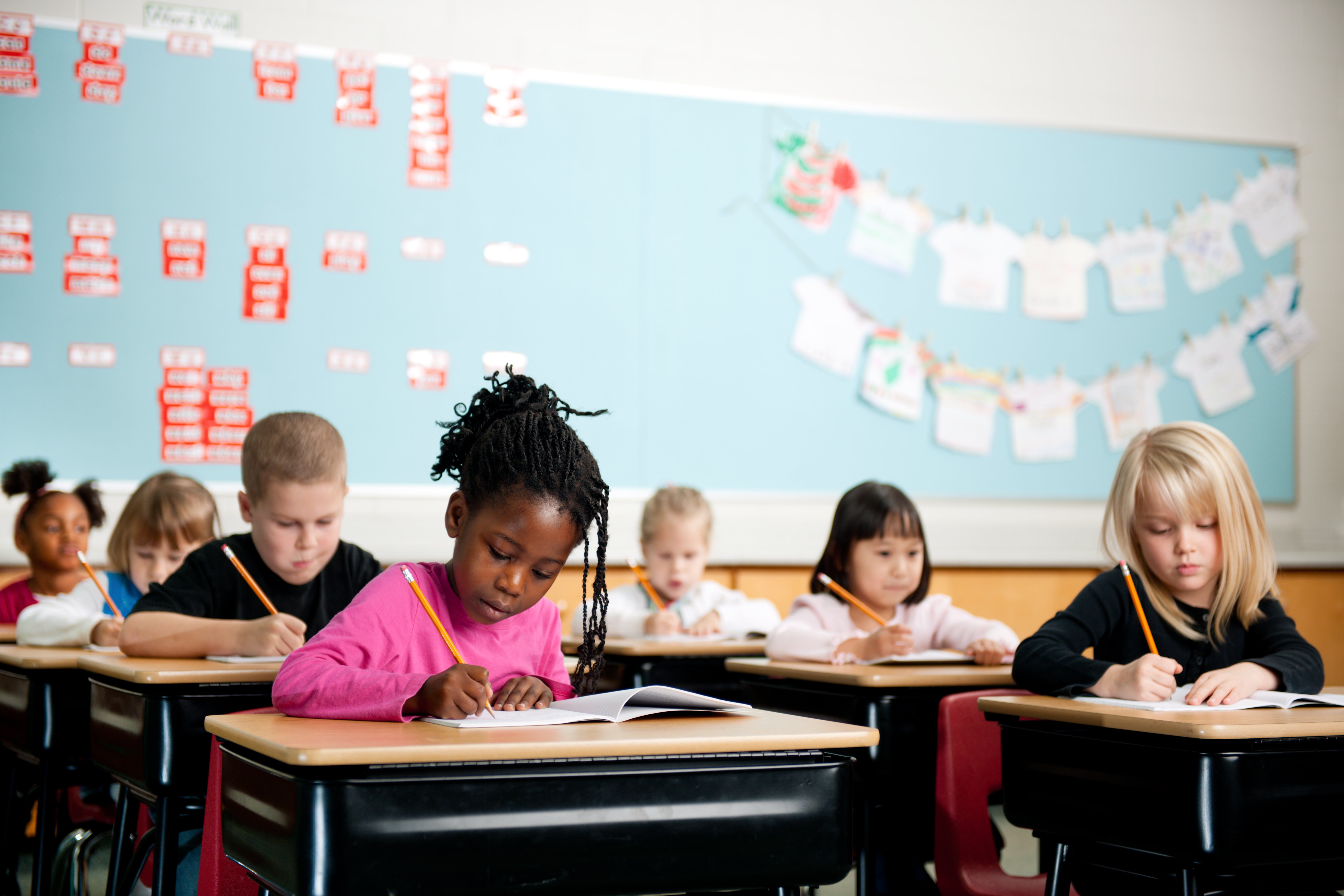 students budgeting classroom