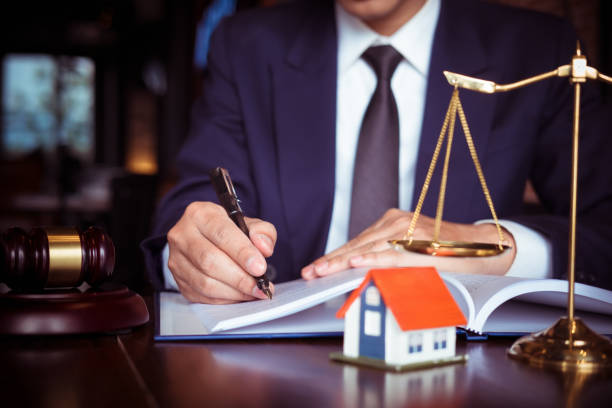 courtroom real estate documents