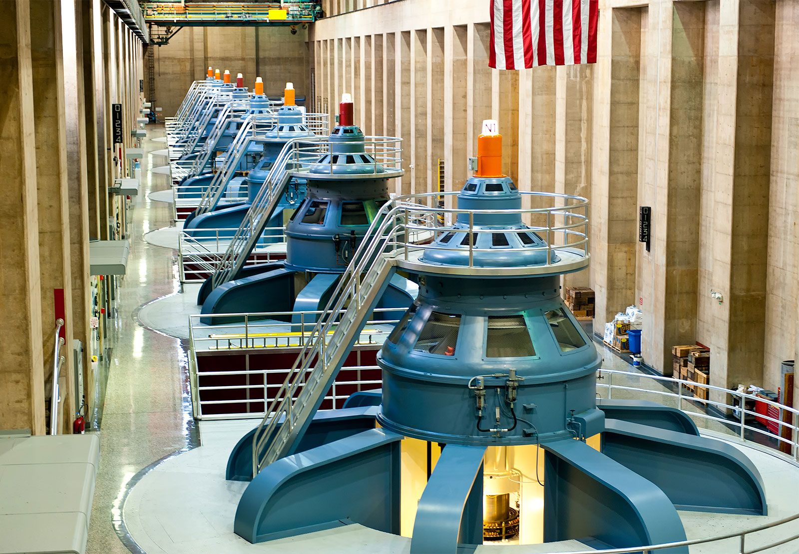 hydroelectric dam with generator turbines