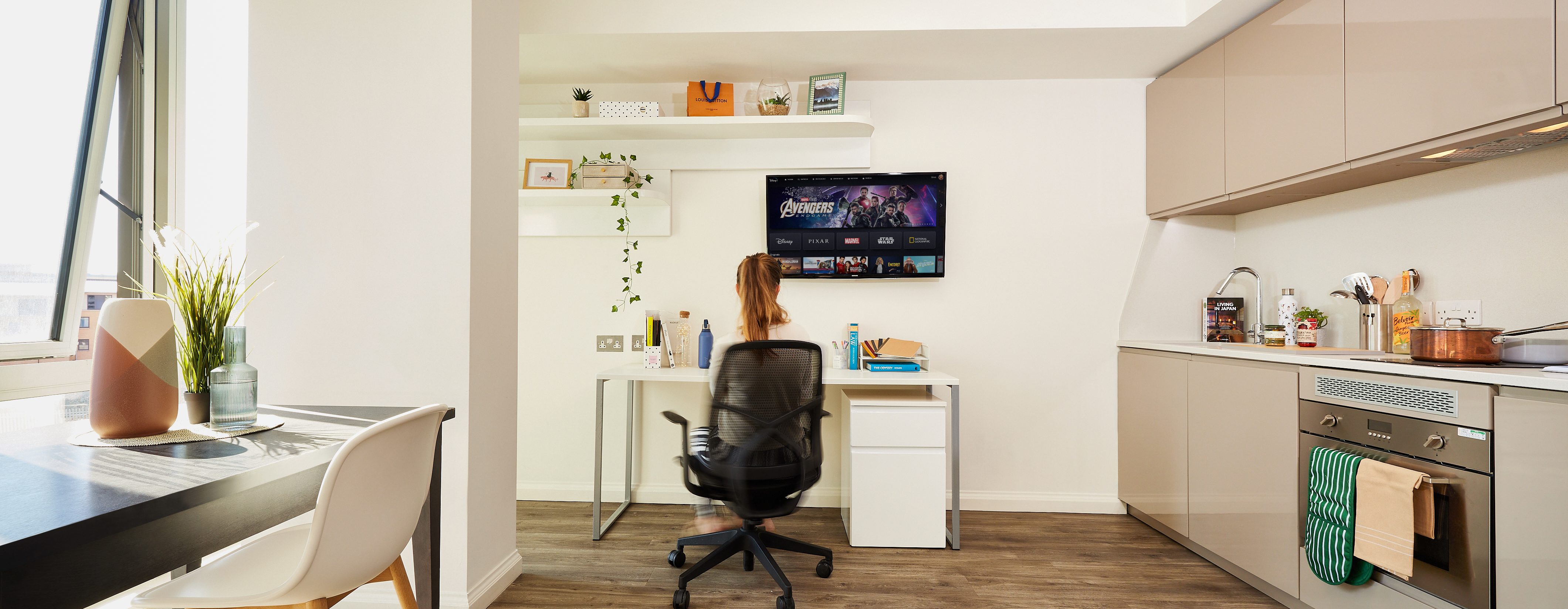 students managing time study room