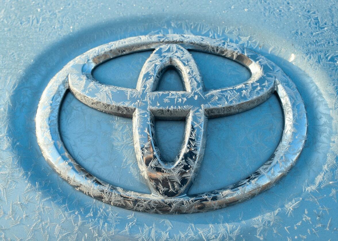 toyota car logo design