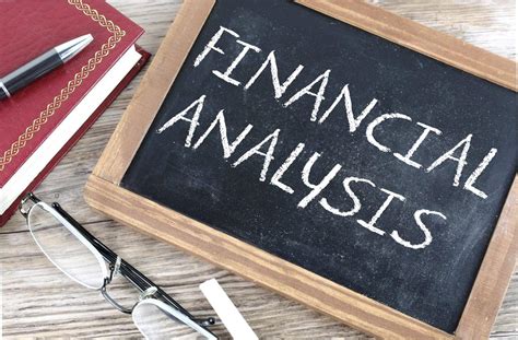 financial analysis education