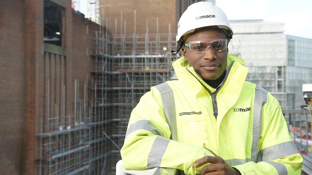 uk-construction-information-manager-salary-hm7qm721