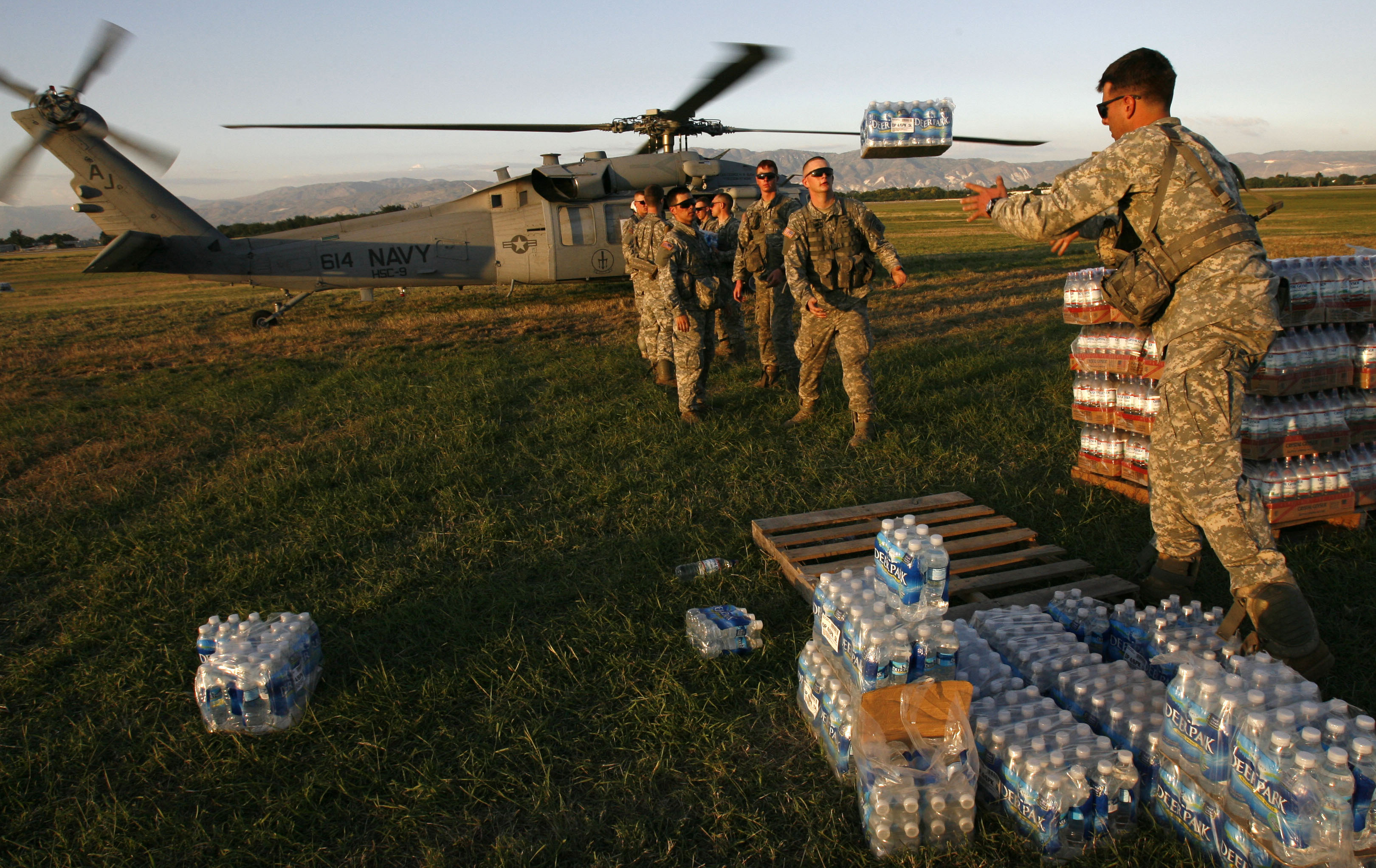 international diplomats, military equipment, economic summit