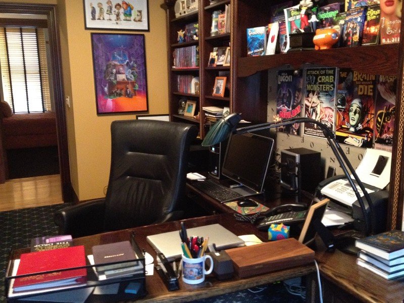 Organized writer's desk, symbolizing structured research and writing