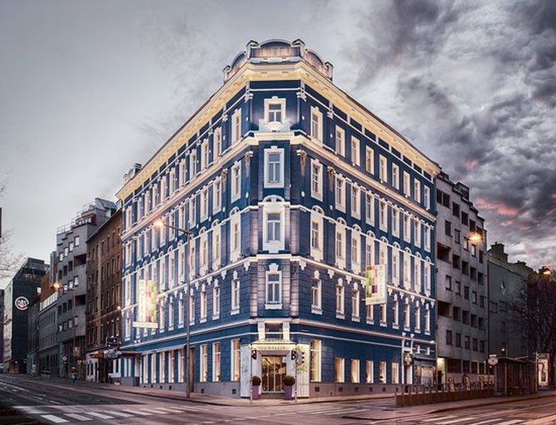 budget hotels vienna street view