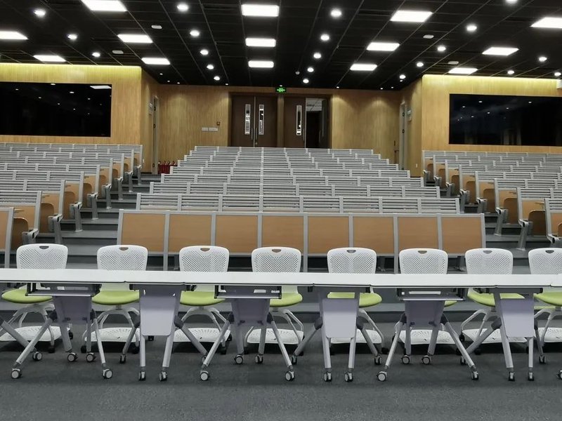 天津大学采用AI助教的智慧教室