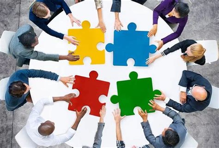 Crafting an Effective Prompt for Detailed Meeting Minutes with Microsoft Copilot