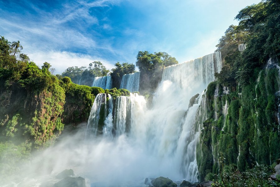 worlds-most-beautiful-waterfalls-b6mvvilb